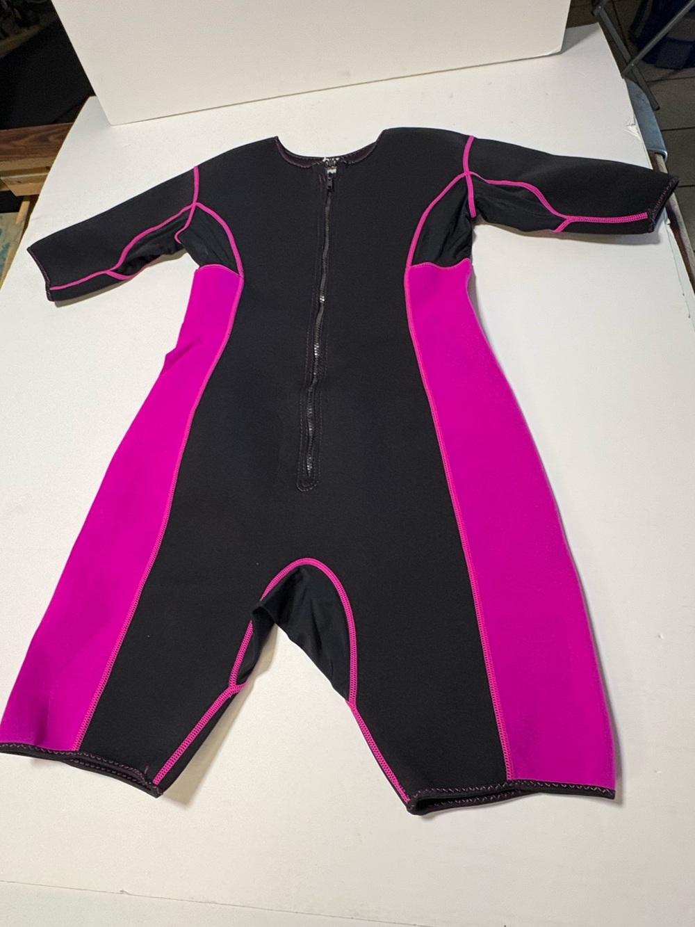 Sisyama Neoprene Shorty Wetsuit Womens Medium Pink and Black